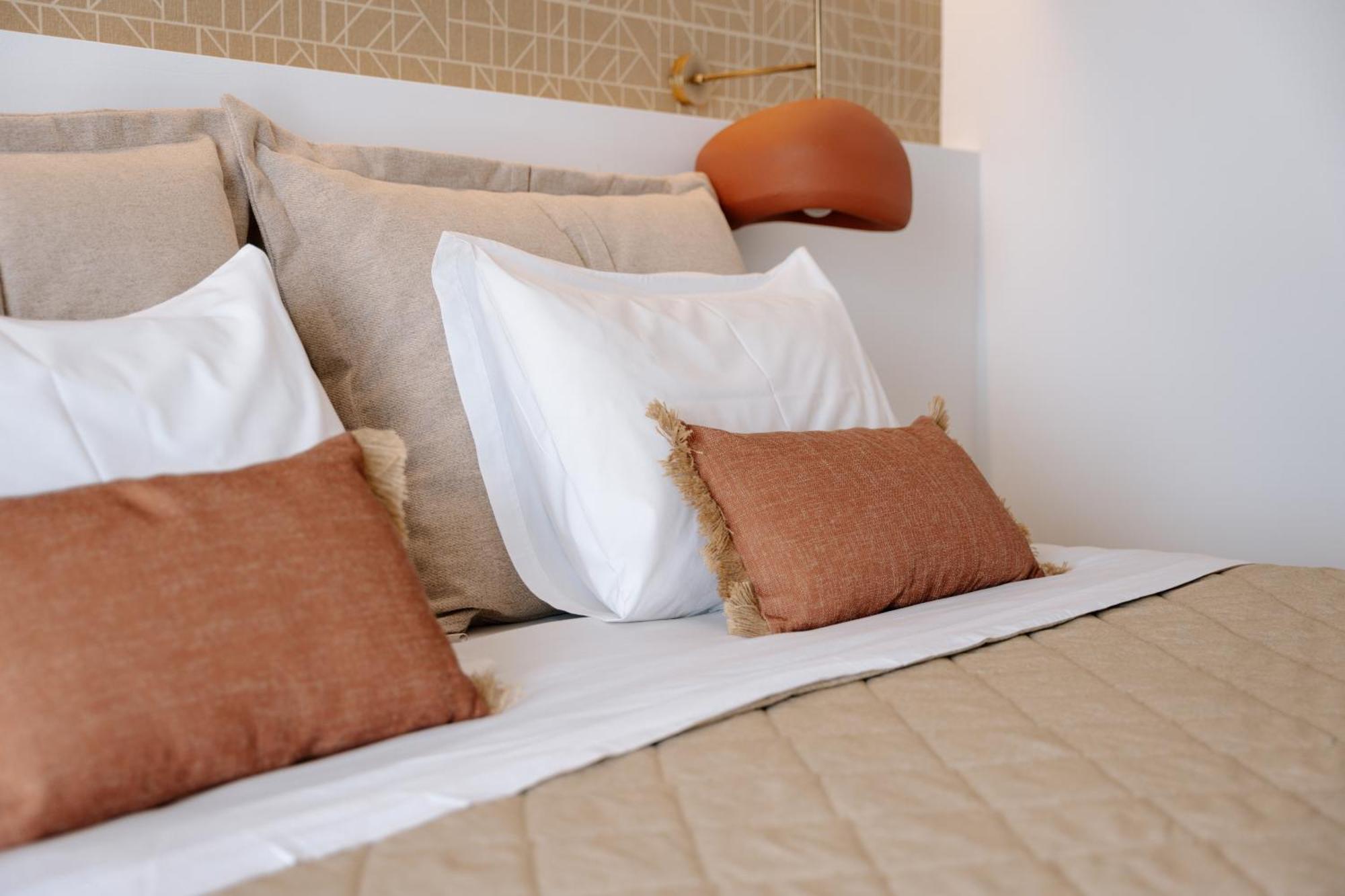 Pnoi Hotel 로갈라스 외부 사진